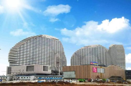 沛_****房地产公?><p>
                                <strong>沛_****房地产公?/strong><br>
                                沛_****房地产公?

我们是一家成熟的房地产公司，l过朋友介绍在万鸿景扬的帮助下办理了房地产资质g期。万鸿景扬的一条龙式服务模式，让我们省了很多精力?
                            </p>
                            <div   id=